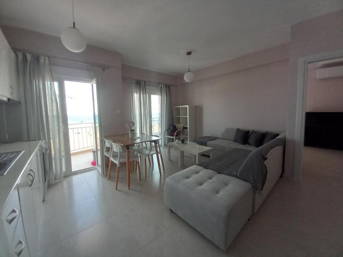 "Breeze" Front To The Sea - Hakidiki Villa ฟิออยิตา ภายนอก รูปภาพ